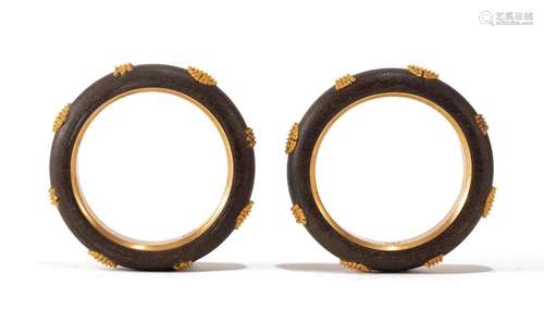 PAIR CHINESE ALOESWOOD BANGLES