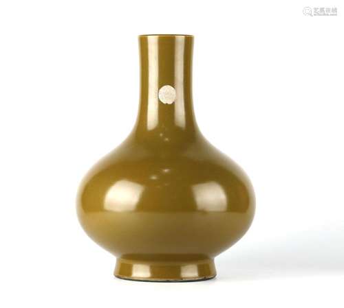 Chinese Tea Dust Glazed Vase