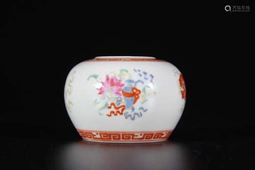 Water bowl with famille rose pattern