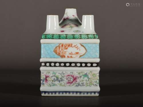 Five-tube bottle with pastel twisted branches and flowers