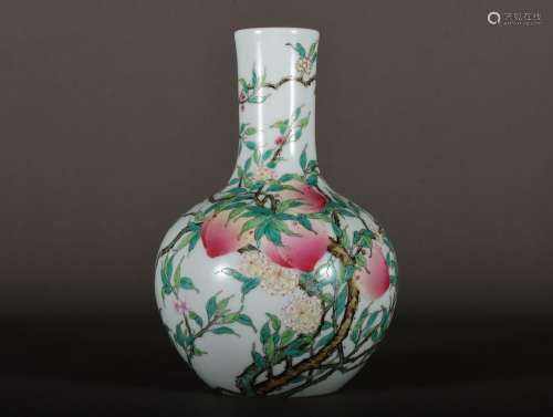 Pastel Fushou Pattern Celestial Ball Vase