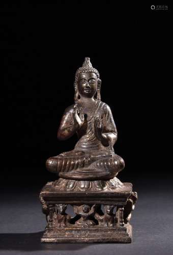 Bronze body lacquered gold sitting statue of Sakyamuni