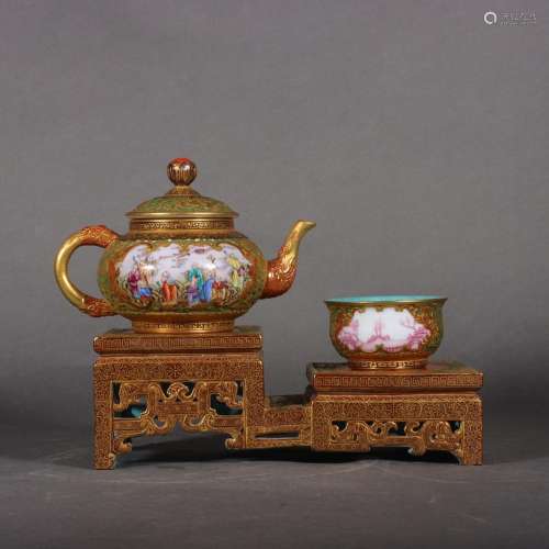 Eighteen Arhats Tea Set in Gold with Enamel Painting