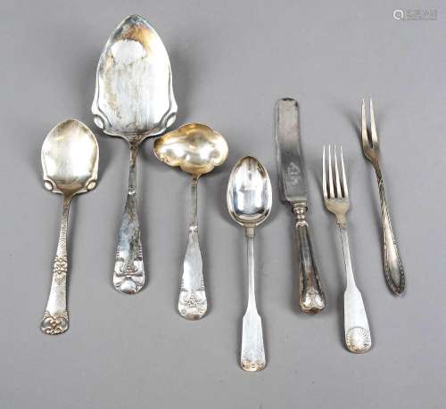 Mixed lot of 41 pieces of cutlery, 20th century, different m...