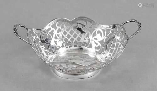 Oval basket, 20th century, plated, of curved form, the sides...