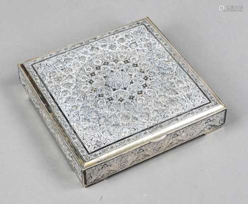 Square lidded box, 20th c., silver 84 zolotniki (875/000), o...