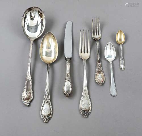 mixed lot of 25 cutlery pieces, German, 20th century, differ...