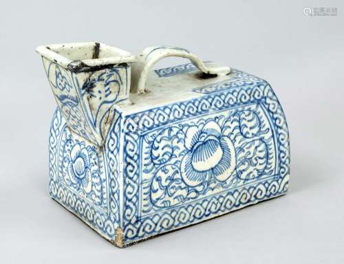 Handled jug, China, Qing dynasty(1644-1911), 19th c., porcel...