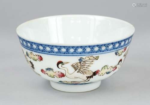 Guangxu style tea bowl, China, 20th c., porcelain with polyc...