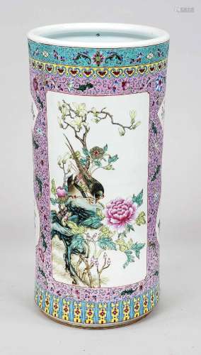 Umbrella stand famille rose, China, 20th c., porcelain cylin...