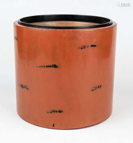 Negoro-Hibachi, Japan, 20th century, red lacquer cylinder ma...