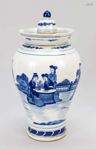 Large liquor vase, China, Republic period(1912-1949), porcel...
