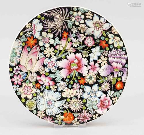 Mille-Fleurs plate Famille Noire, China, Qing, probably Qian...