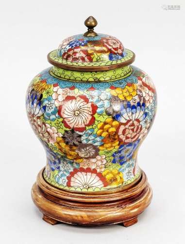Cloisonné vase mille-fleurs, China, Republic period(1912-194...