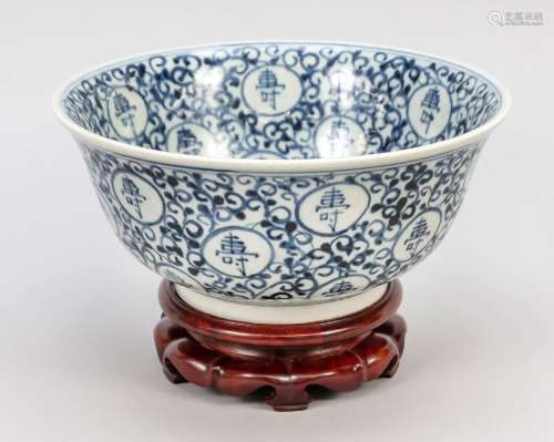 Large Shou bowl, China, Qing dynasty(1644-1911), 18th centur...