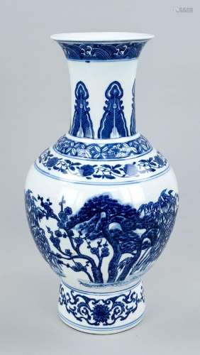 Chinese granny vase, China, 20th c., porcelain with cobalt b...