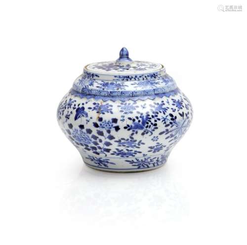 Pot à gingembre couvert en porcelaine à décor bleu et blanc ...