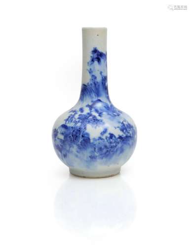 Vase tianqiuping en porcelaine bleu blanc légèrement craquel...