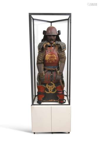 Armure de samuraï composite.<br />
Le casque (kabuto) au bol...