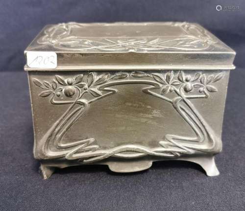 ART NOUVEAU BOX