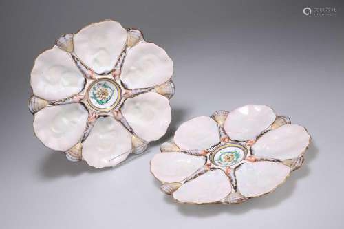 A PAIR OF EARLY 20TH CENTURY CONTINENTAL PORCELAIN OYSTER DI...