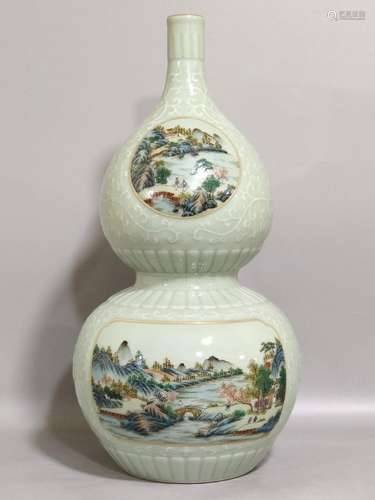 Bean green glaze windowed landscape gourd bottle