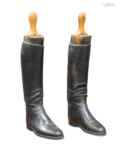 A PAIR OF LATE VICTORIAN BLACK LEATHER RIDING BOOTS