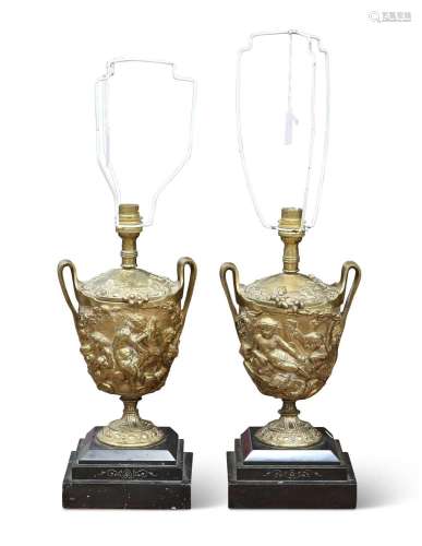 A PAIR OF 19TH CENTURY BRONZE TABLE LAMPS