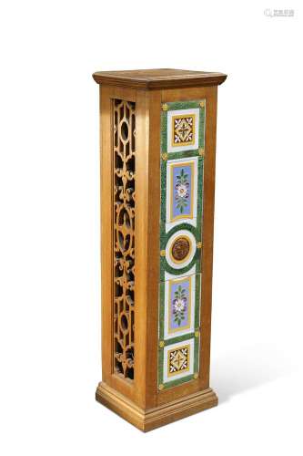 AN ARTS AND CRAFTS OAK PEDESTAL WITH MINTON TILES