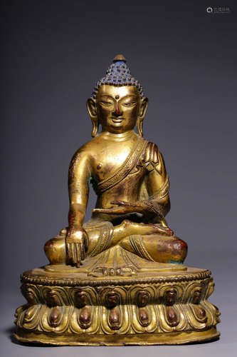 In the Qing Dynasty, bronze gilded Sakyamuni