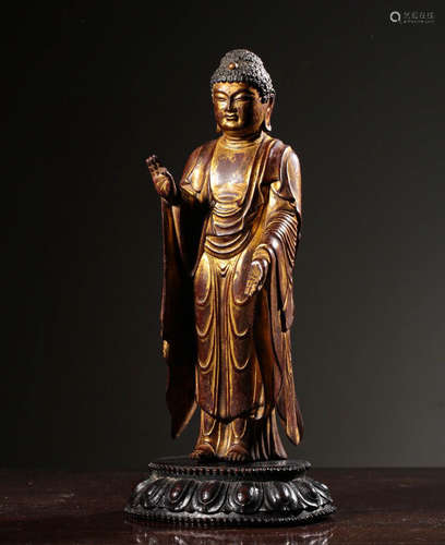 In the Qing Dynasty, the golden carving of Sakyamuni Buddha ...