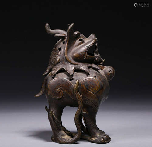 In the Qing Dynasty, Luduan auspicious beast incense copper ...