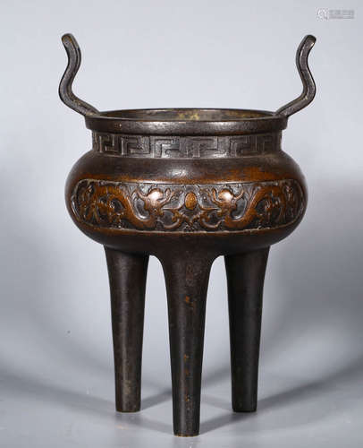 In the Qing Dynasty, a bronze incense burner with windows, d...