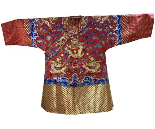 Chinese clothes embroidered with metal thread