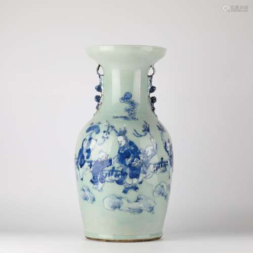 Chinese porcelain bottle