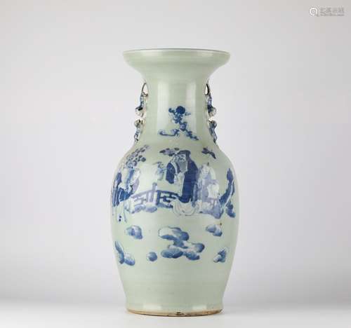 Chinese porcelain bottle