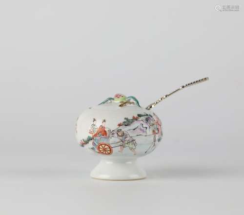 Chinese Fencai glazed porcelain, 17th century