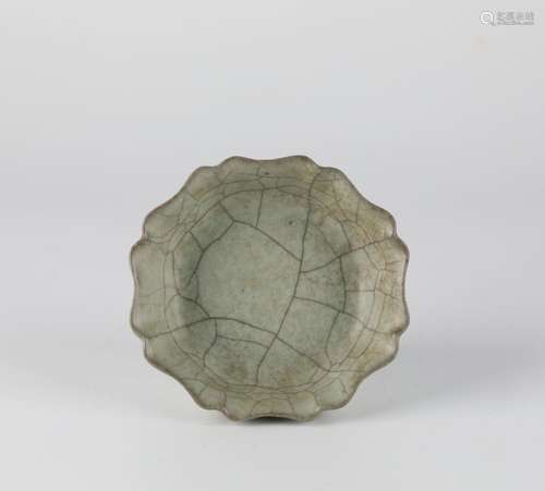 Ancient Chinese Guan Glaze Porcelain Washing