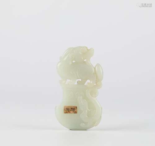 China Hetian Jade Carving Accessories, Qianlong