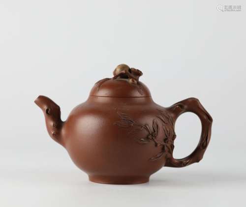 China Yixing Purple Clay Pot