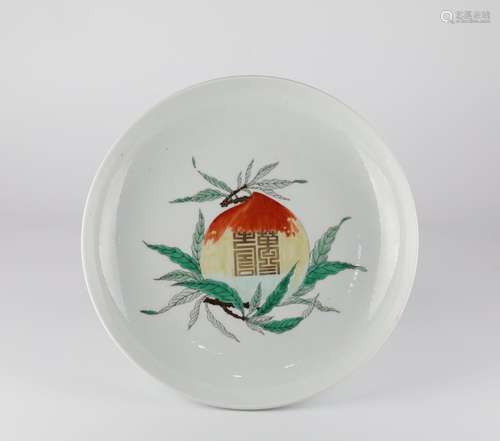 Chinese peach pattern porcelain plate, 17th century