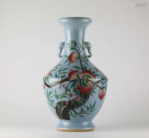 Chinese Fencai glaze porcelain vase, 19th century