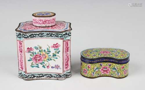 A Chinese Canton export enamel tea caddy and cover