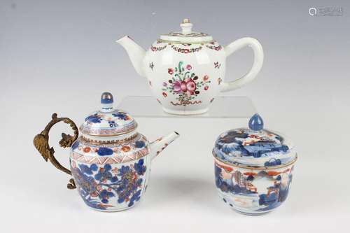 A Chinese famille rose export porcelain teapot and cover