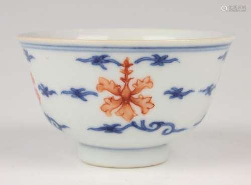 A Chinese blue and white porcelain teabowl