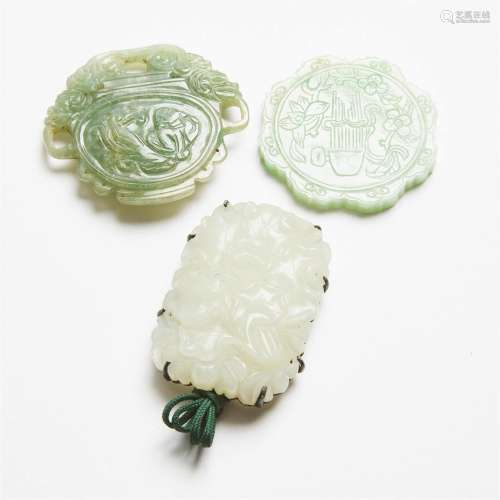 A Group of Three Jade and Jadeite Pendants, 19th/20th Centu