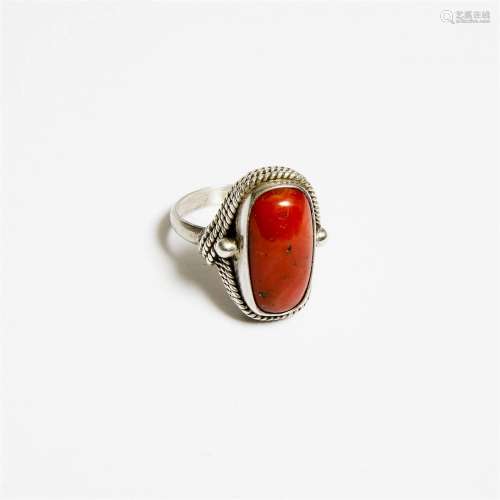 A Coral Ring, 18th/19th Century, 清 珊瑚戒指, length 0.8 in ...