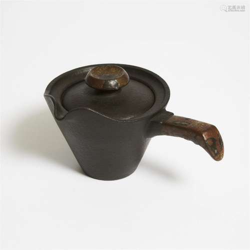 A Pottery Kyusu Teapot, Manchukuo, Dated 1934, 1934年 伪满洲...