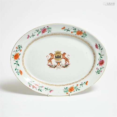 A Large Famille Rose Armorial Oval Platter, 18th Century, 清