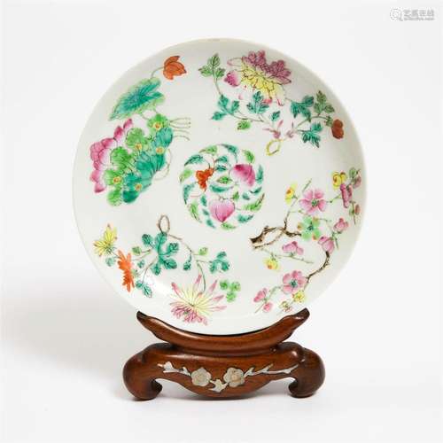 A Famille Rose 'Floral' Dish, Qing Dynasty, 清 粉彩花卉纹盘